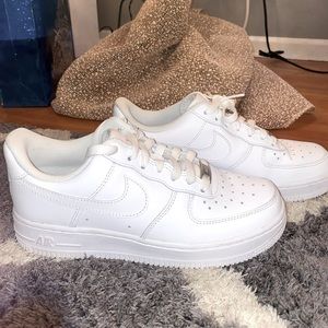 Nike Air Force 1 - Women’s Size 7